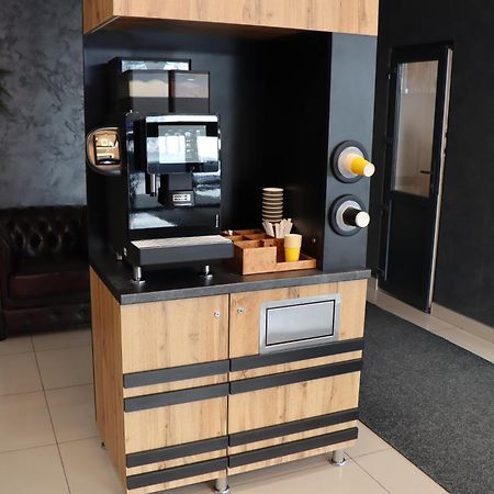 Sobkoff Hotell Khmelʼnytsʼkyy Exteriör bild